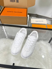 Louis Vuitton White Leather LV Trainer Sneakers - White