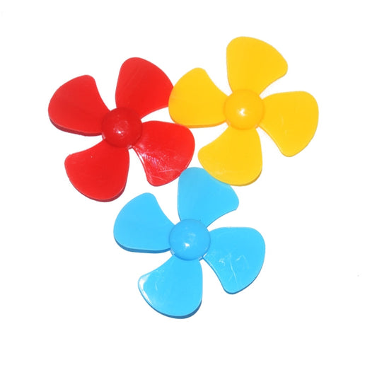 100 PCS Four-Blade Propeller Technology Made Toy Accessories, Random Color Delivery, Four-Blade Propeller