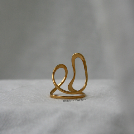 Lined ‘Liana’ Twist Ring