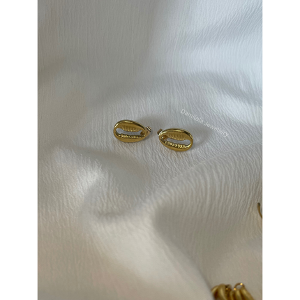 Cowrie Shell Stud Earring - Silver/Gold