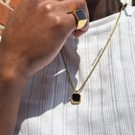 Gold ‘King Noir’ Onyx Men’s Ring