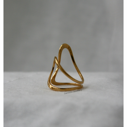 Lined ‘Liana’ Twist Ring