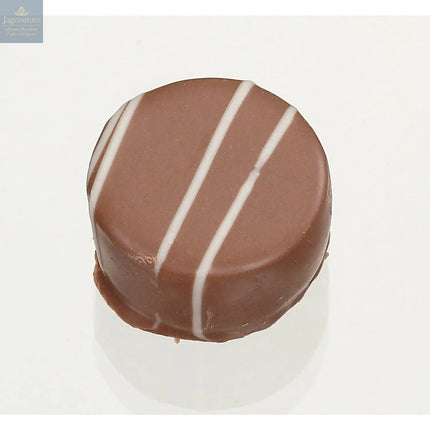 Banoffee - milk chocolate with soft chocolate caramel and a hint of banana 14.6g