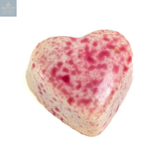 Blushed Heart - white chocolate filled with passion fruit ganache 14g