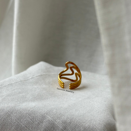 Trinity Ring - Gold/Silver