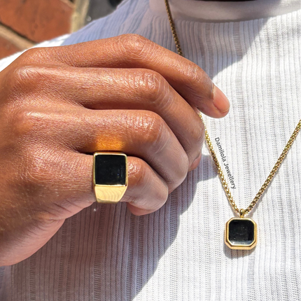 Gold ‘King Noir’ Onyx Men’s Ring