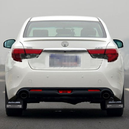 2 PCS WS-003 Premium Heavy Duty Molded Splash Mud Flaps Auto Front and Rear Guards, Small Size, Random Pattern Delivery