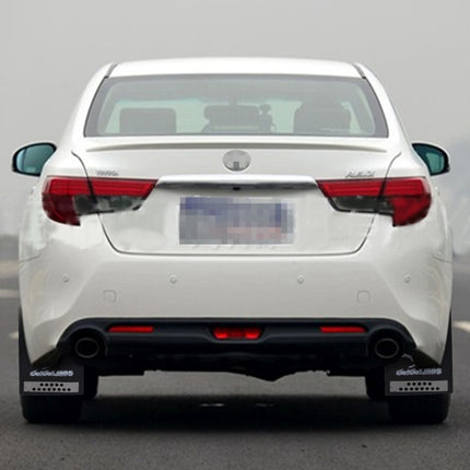Premium Heavy Duty Molded Splash Front and Rear Mud Flaps Guards, Medium Size, Random Pattern Delivery