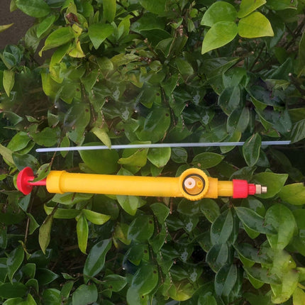 High Pressure Plastic Bottle Drink Beverage Trolley Gun Spray Reciprocating Sprayer Coke Bottle Sprayer Manual Pressure Sprayer, Random Color Delivery