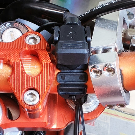 Quick Charging Waterproof Motorcycle USB Phone Charger Adapter, Cable Length: 2.27m, USB Phone Charger Adapter