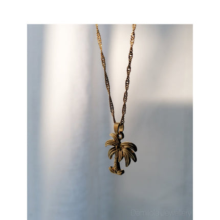 Island Vibes - The Palm Tree