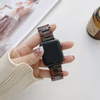 7 45mm / 6 & SE & 5 & 4 44mm / 3 & 2 & 1 42mm / Black + Red