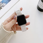 7 41mm / 6 & SE & 5 & 4 40mm / 3 & 2 & 1 38mm / White