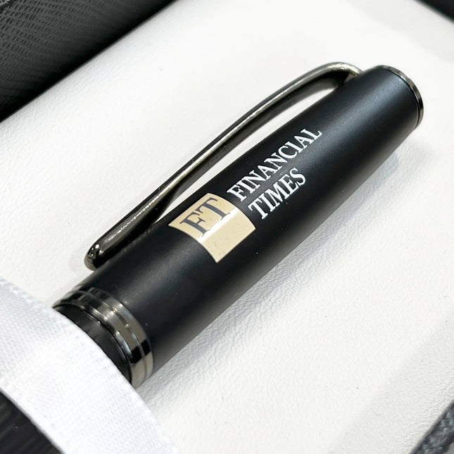 Financial Times Pen & Manilla Gift Box