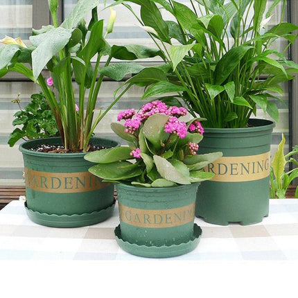 1 Gallon Flower Pots Plant Nursery Pots Plastic Pots Creative Gallons Pots with Tray, Size:17.5*16*16cm, Random Text Background Color Delivery