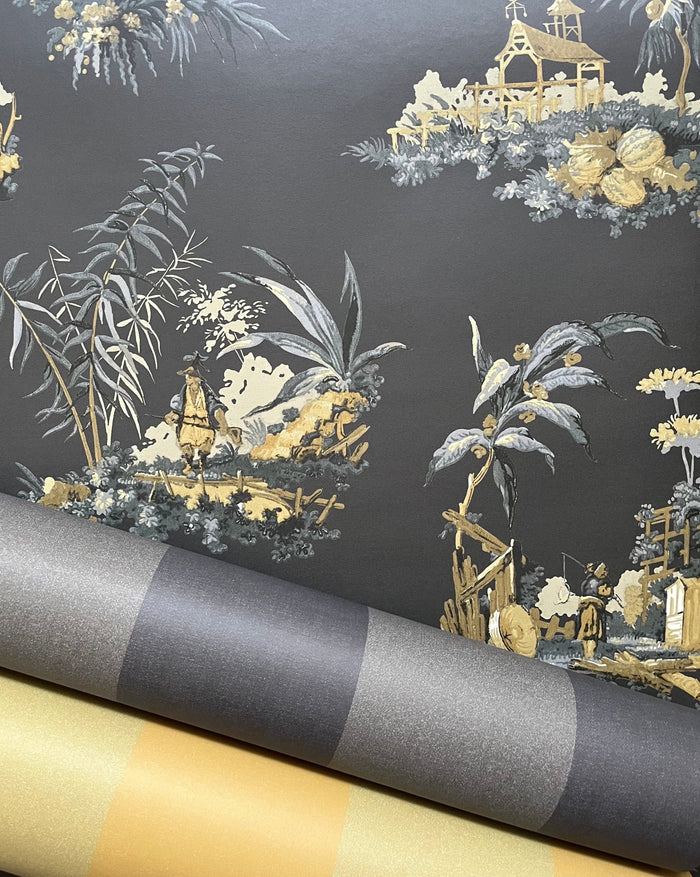 Vintage Oriental Wallpaper - Lacquer