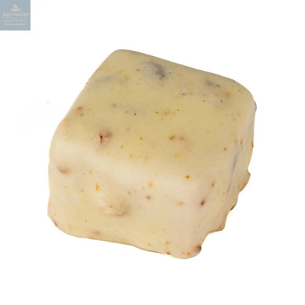 Nougatine - white chocolate square with hazelnut praline 13g approx 1kg