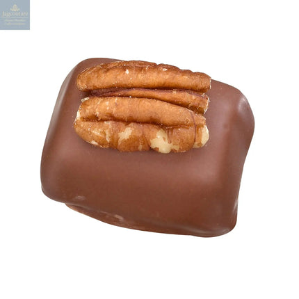 Pecan & maple syrup - milk chocolate with maple syrup topped with pecan 14.6g