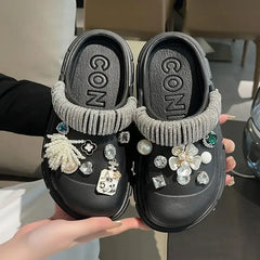 Fashion Charms Clogs New Arrival Thick Sole Outdoor Women Slippers High Quality Summer Beach Sandals For Girls