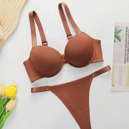 The Best-selling Sexy Gathering Promotion Style Glossy Letter Shoulder Strap Two-piece Women's Underwear Set B2050