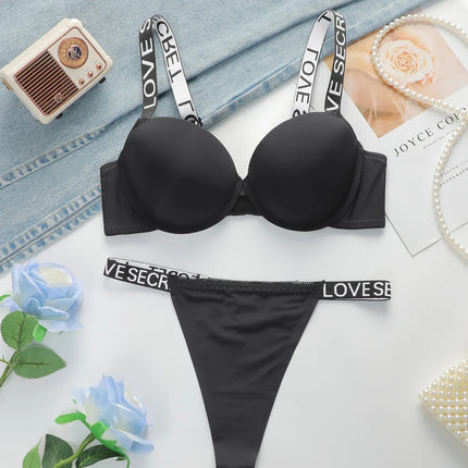 The Best-selling Sexy Gathering Promotion Style Glossy Letter Shoulder Strap Two-piece Women's Underwear Set B2050