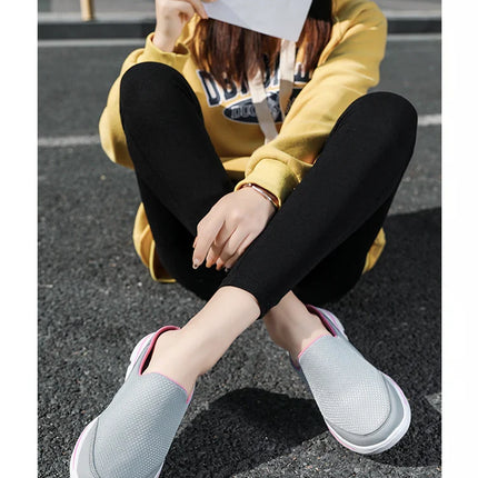 2024 Summer new breathable mesh shoes outdoor non-slip walking shoes comfortable sandals men half slippers casual loafers 35-48