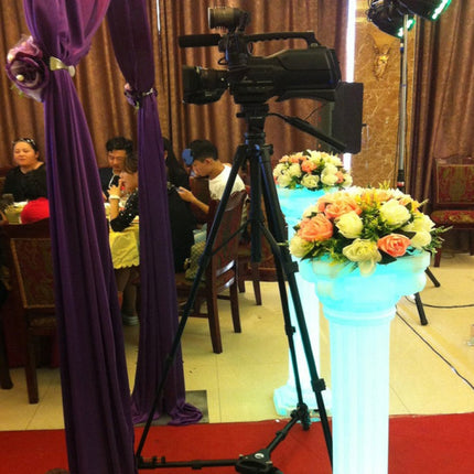 YUNTENG VCT-880 Aluminum Alloy Tripod Mount with Three-Dimensional Tripod Head, VCT-880