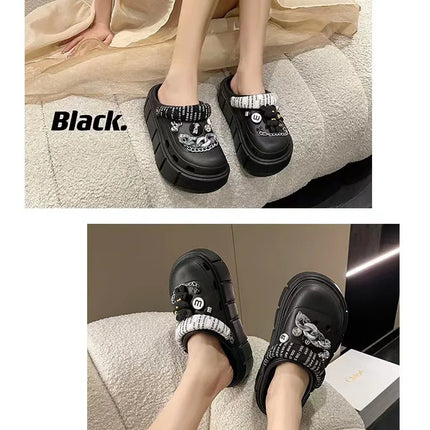 Fashion Charms Clogs New Arrival Thick Sole Outdoor Women Slippers High Quality Summer Beach Sandals For Girls