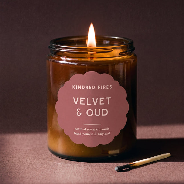 Velvet & Oud Scented Jar Candle