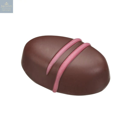 Strawberry fondant cream - enrobed in dark chocolate 10g