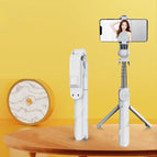 XT02P / White
