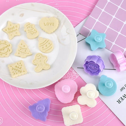 4 in 1 Three-Dimensional Fondant Biscuit Embossing Mold Push-Type Cake Mold Random Style Delivery, Push-Type Cake Mold