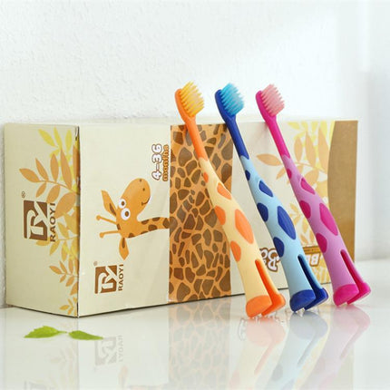 RAOYI Giraffe Fine Soft Bristle Children Toothbrush Baby Cartoon Small Toothbrush, Color Random Delivery