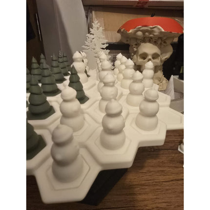 Stack the Snowmen! Holiday Balance Game with Festive Trees