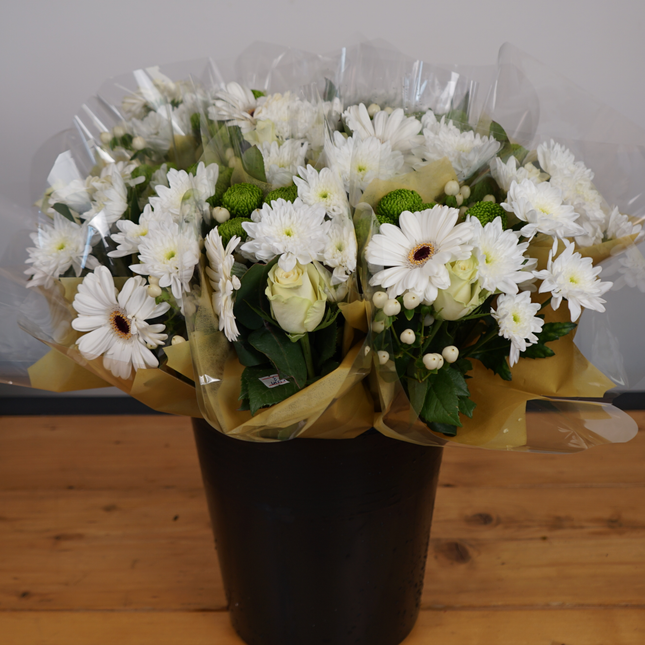 5 Stem White Bouquet (10 Bunches)