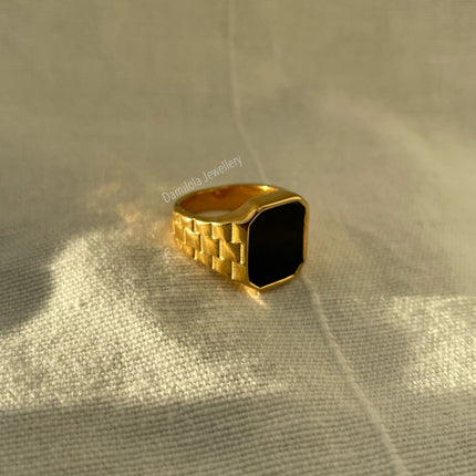 ‘Jelani’ Ring - Black/White