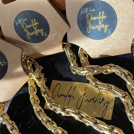 ‘Hooked’ Chunky Chain