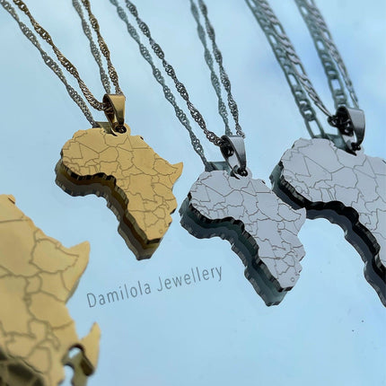 Small Africa Necklace ‘Isokan’  - Gold/Silver