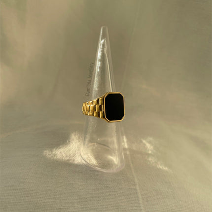 ‘Jelani’ Ring - Black/White