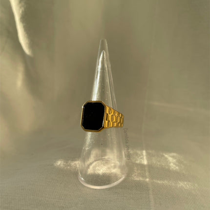 ‘Jelani’ Ring - Black/White