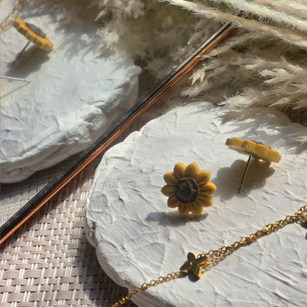 Sunflower studs